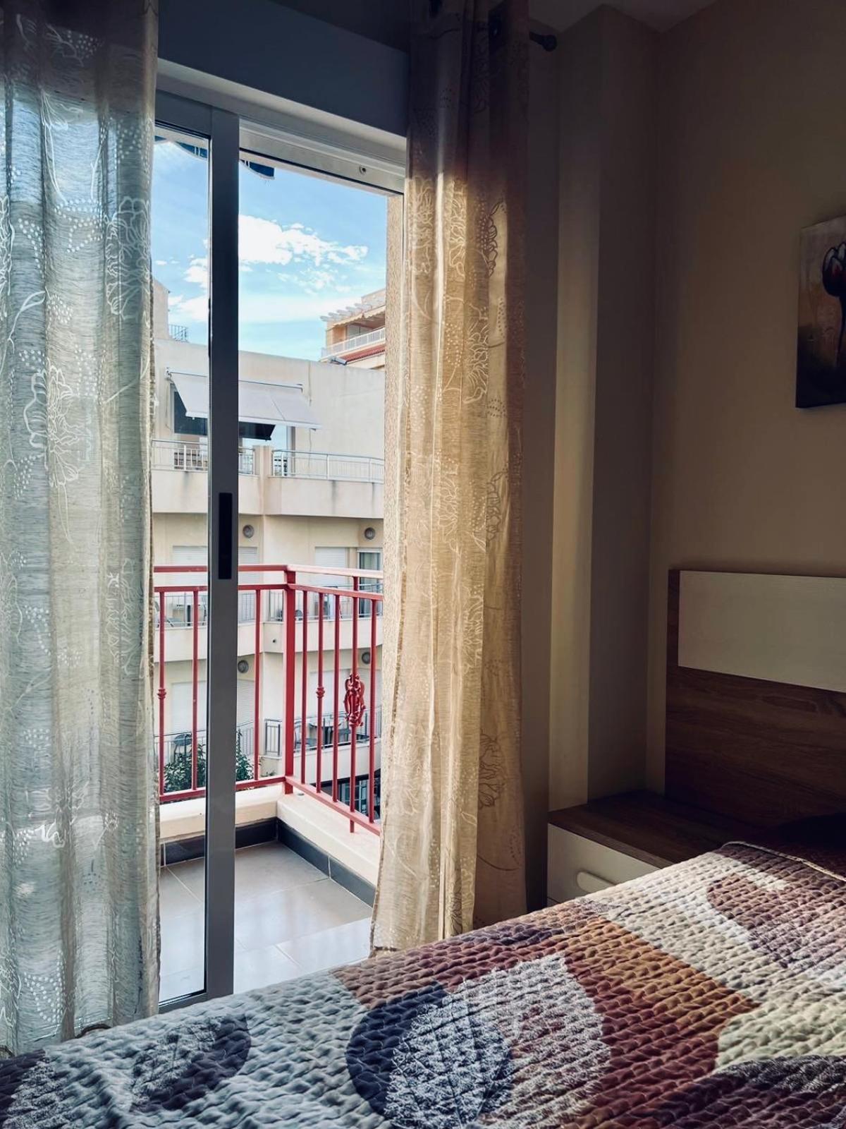 Nice And New Furnished Apartments In Torrevieja Centre Exterior foto