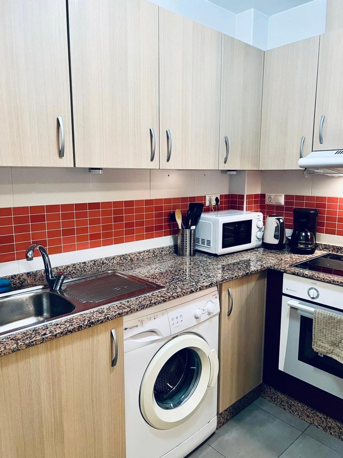 Nice And New Furnished Apartments In Torrevieja Centre Exterior foto
